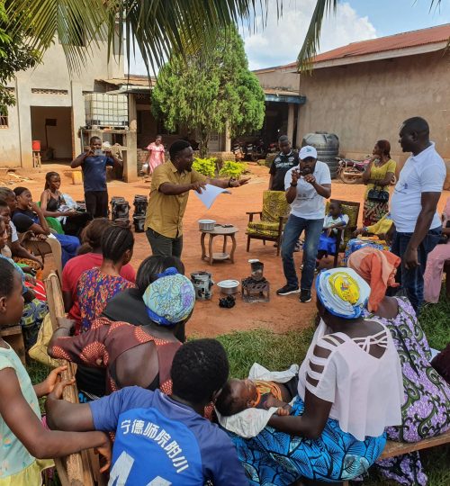Sensibilisation sur l'utilisation des foyers améliorés par les Experts du PLE AMAR-CWS CONSEIL